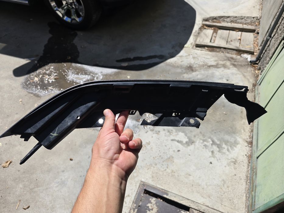 Букви Рам лайсна и скоба броня