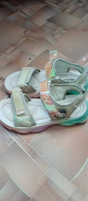 Сандали детские на девочку