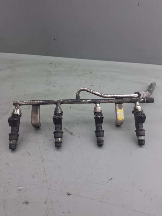Rampa injectoare 25313846 Opel Astra 2000 1.6 MT (101 hp)