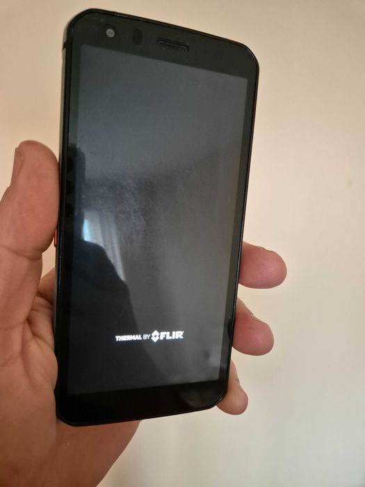Cat s62 pro в добро състояние!
