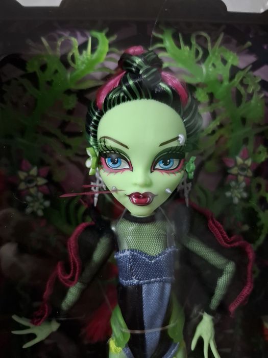 Венера monster high