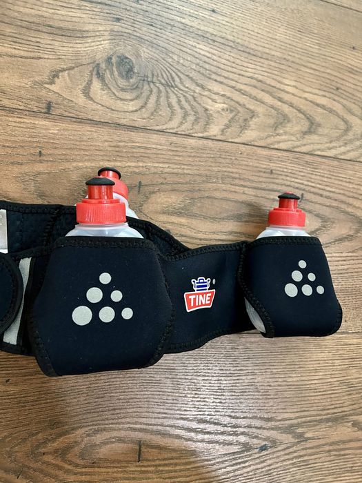 CRAFT Нов Спортен колан с бутилки за вода