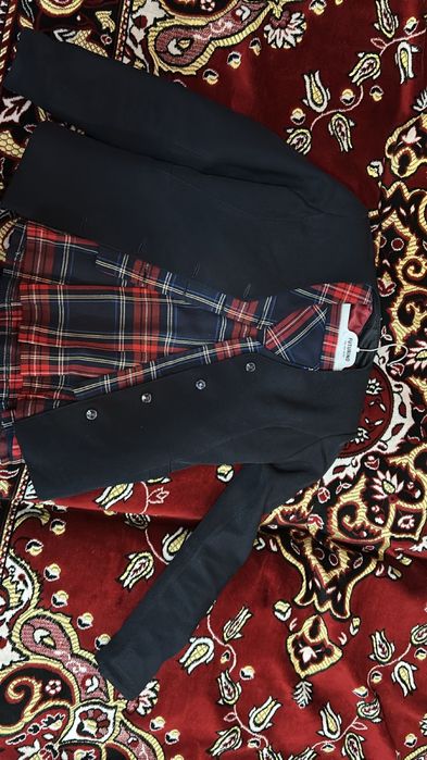 Есть школьная форма для девочек