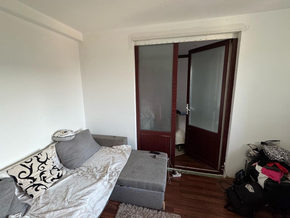 Vând apartament în Alexandria