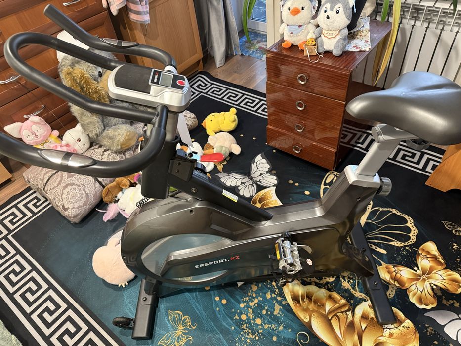 Велотреножер новый