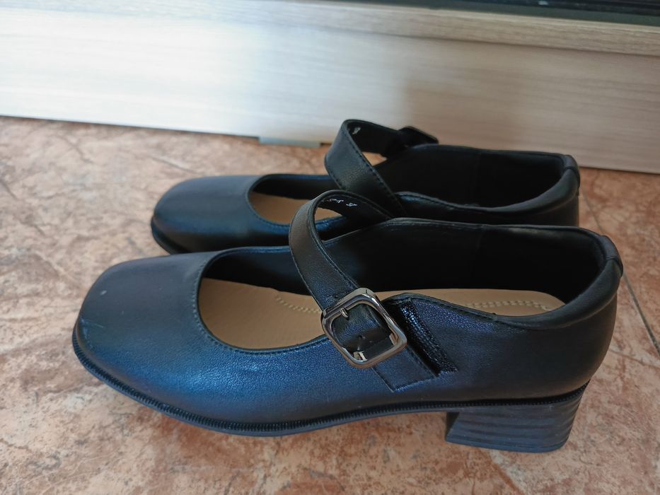 Туфли продам. Новые