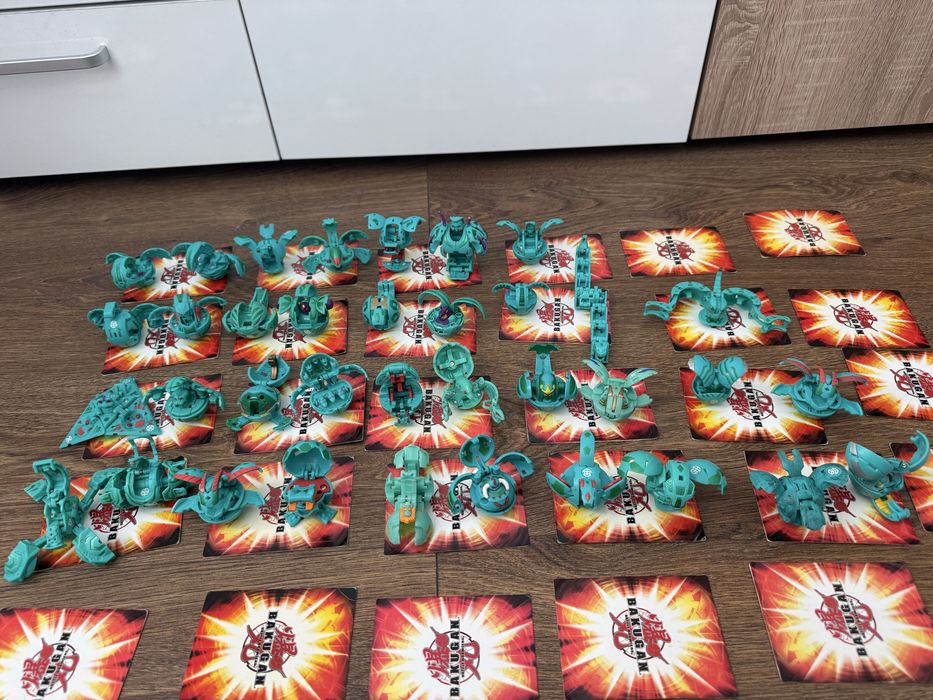 Бакуган играчки (Bakugan battle brawlers)