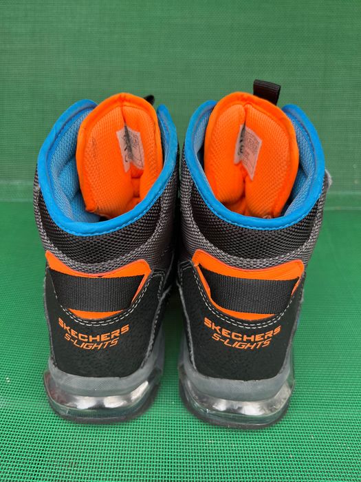 Skechers ботинки , кроссовки   33р