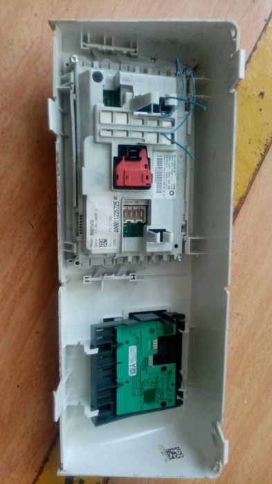Продам блок управления Indesit 6кг 1200об