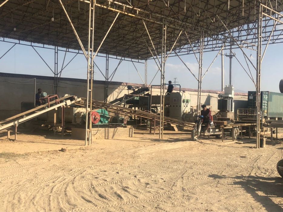 prodayotsa zemelni uchastok 1gektor s gotovim proizvodstvom