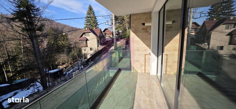 Apartament 3 camere de vânzare la Sinaia