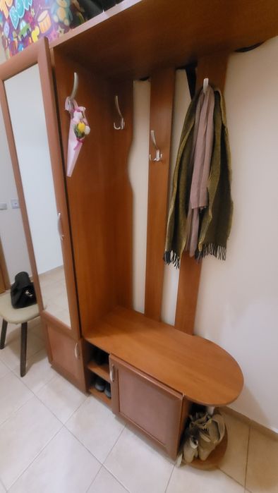 Портманто - закачалка и шкаф за обувки