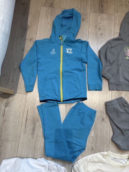 Продам детские вещи 6-7лет