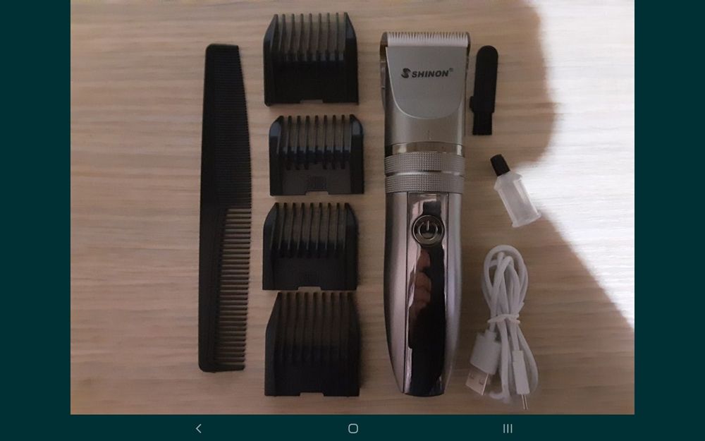 Беспроводная и мощная парикмахерская машинка с керамическими лезвиями!