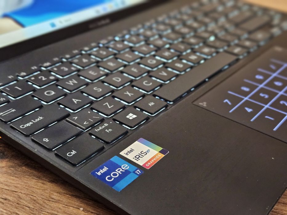 Laptop Asus Zenbook Intel i7 1165G7, 16GB DDR4, SSD PCIe 1TB, 14 inch