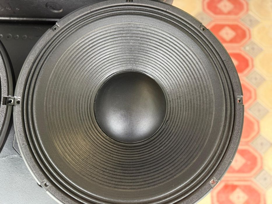 Динамики 18 дюйм