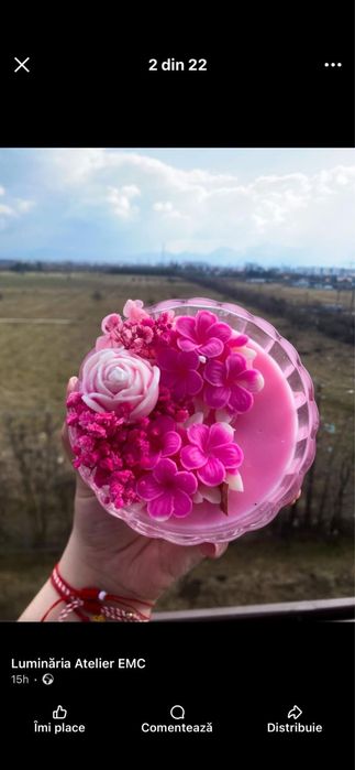 Realizez lumânări din ceară de soia naturală