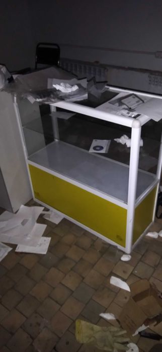 Оборудование для магазина  витрины