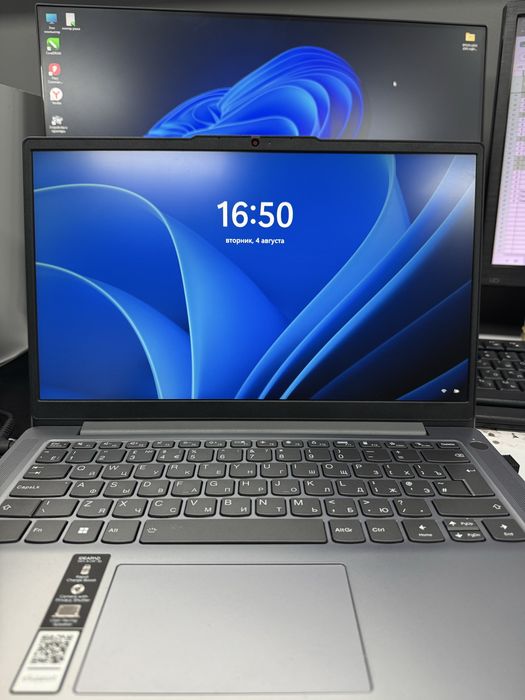 Lenova IDEAPAD Slim 3i