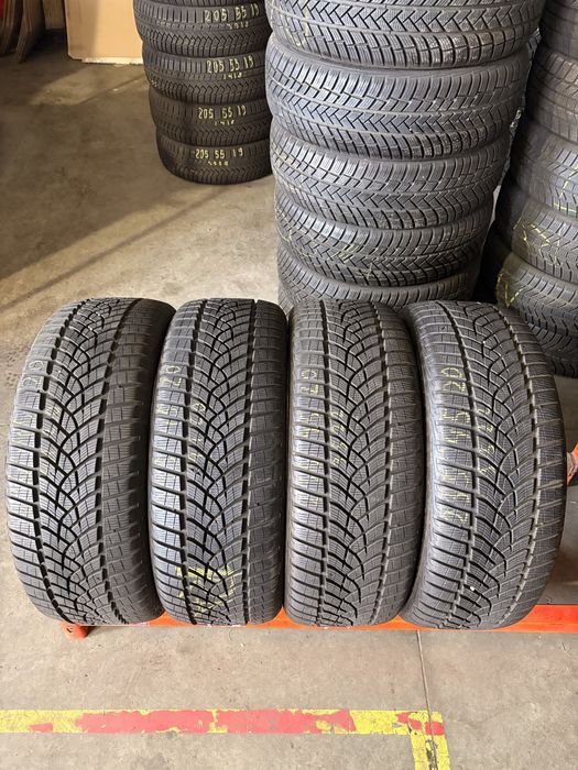 Anvelope iarna 235/45/20 GoodYear UltraGrip Performance 235 45 20 R 20
