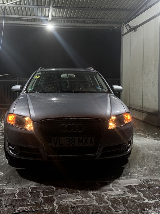 Vând Audi a4b7 1.9 BRB