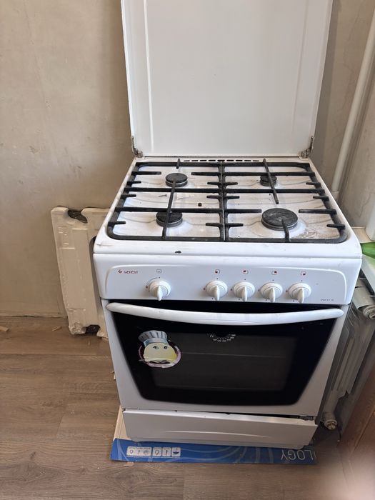 Продам газовую плиту