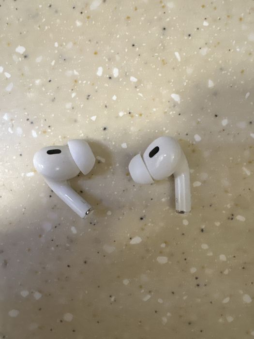 AirPods Pro 2 — оригинал, отлиное состояние