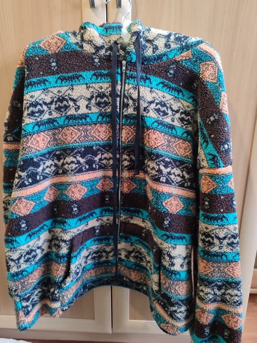 Толстовка с капюшоном теплая