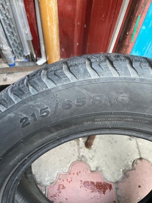 Продам резину на камри 40