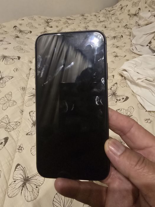 iPhone 11  128 гв