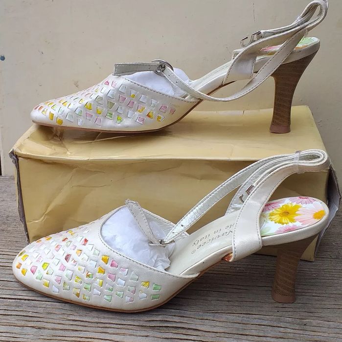 Новые женская обувь