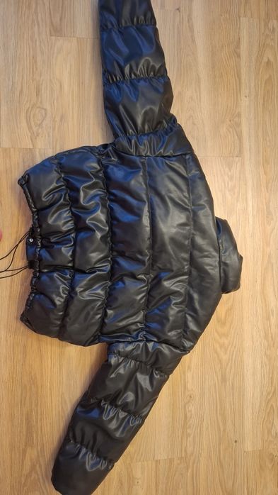 Черно кожено яке