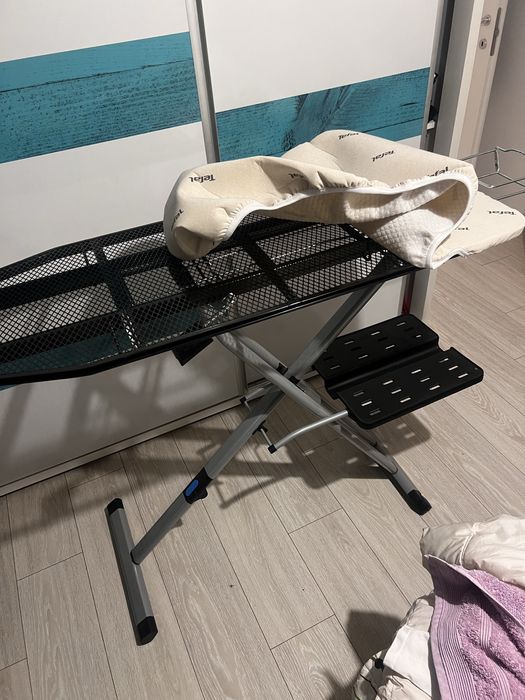 Masă de călcat Tefal Pro Compact IB9100 – stabilă, profesională