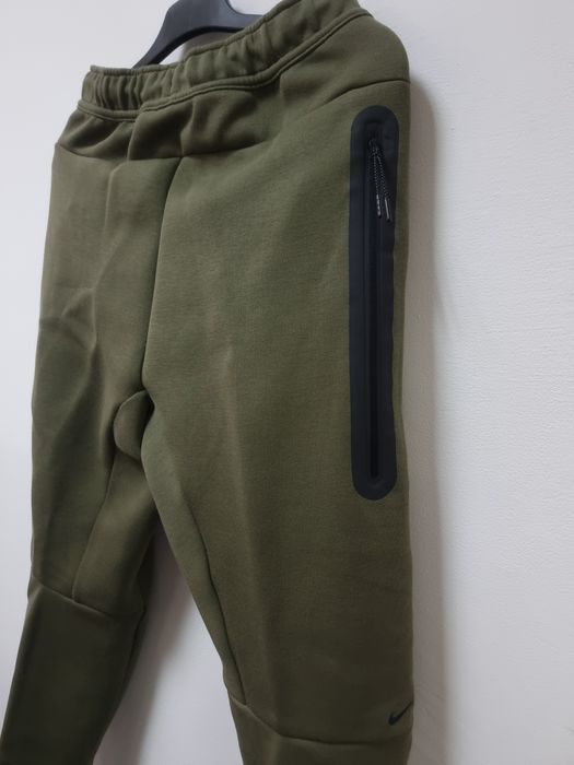 Nike Tech - pantaloni lungi premium (nike, adidas, jordan)