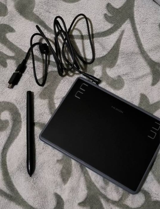 Графический планшет HUION Inspiroy H430P черный.Очень крутой, установ