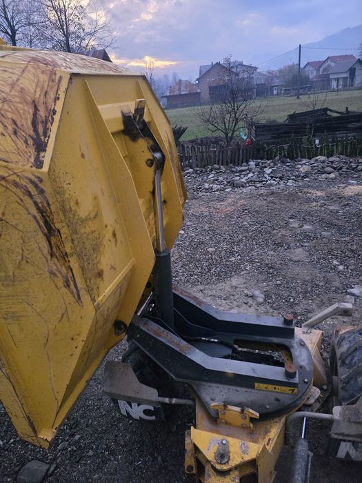 Dumper  6 tone rotativ