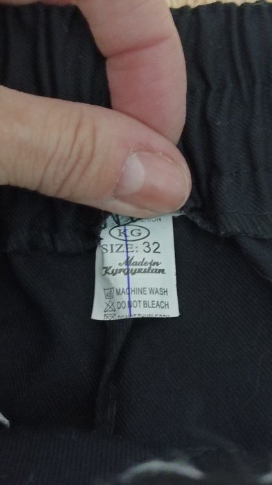 Продам брюки для мальчика