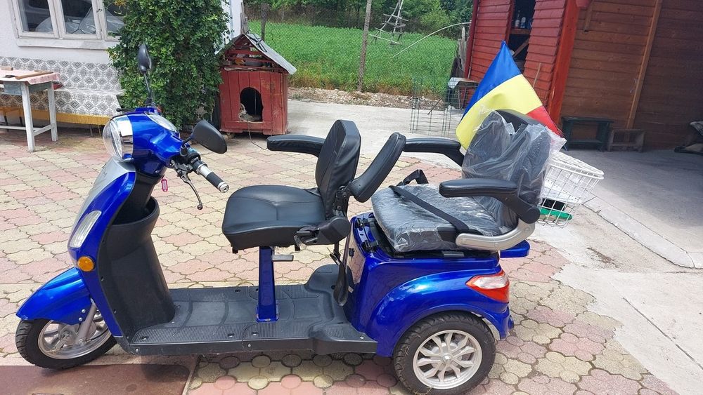 Vand triciclu electric Z-Tech ZT 18,pentru 2 persoane. (Judet Arges) Negociabil.