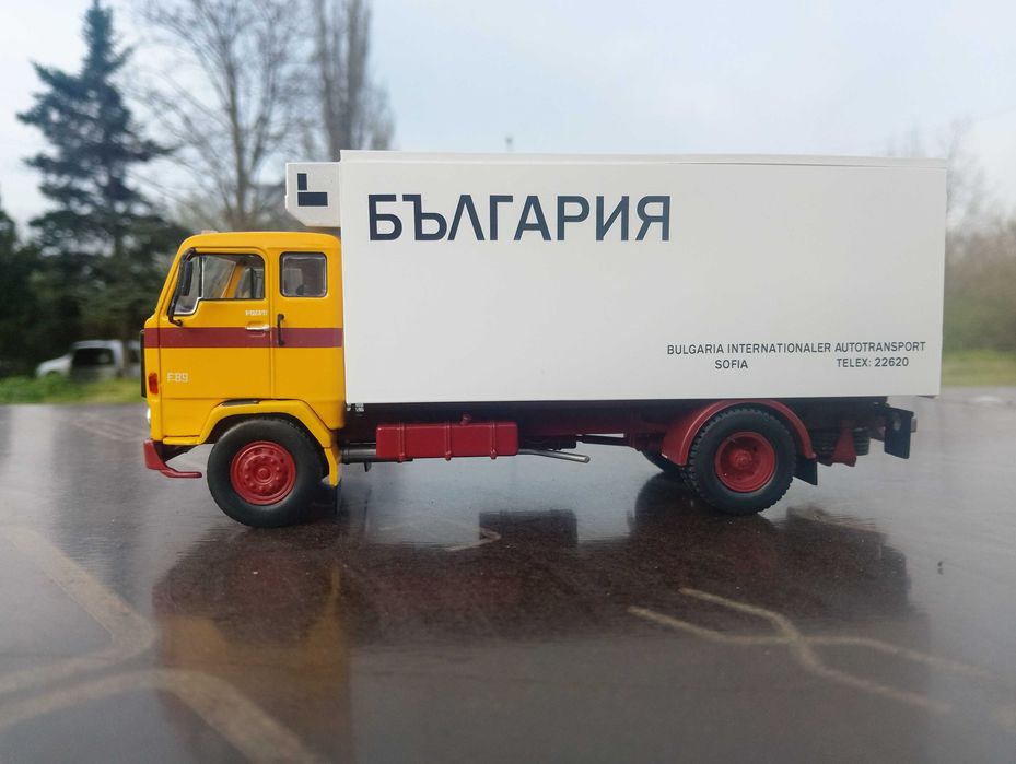 Модели-играчки на камиони в мащаб 1:43