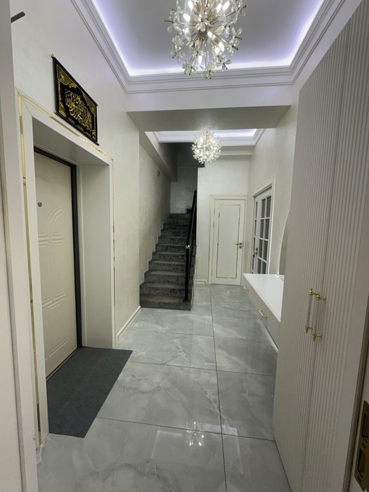 Dupleks dom 6/7 srochna sotiladi