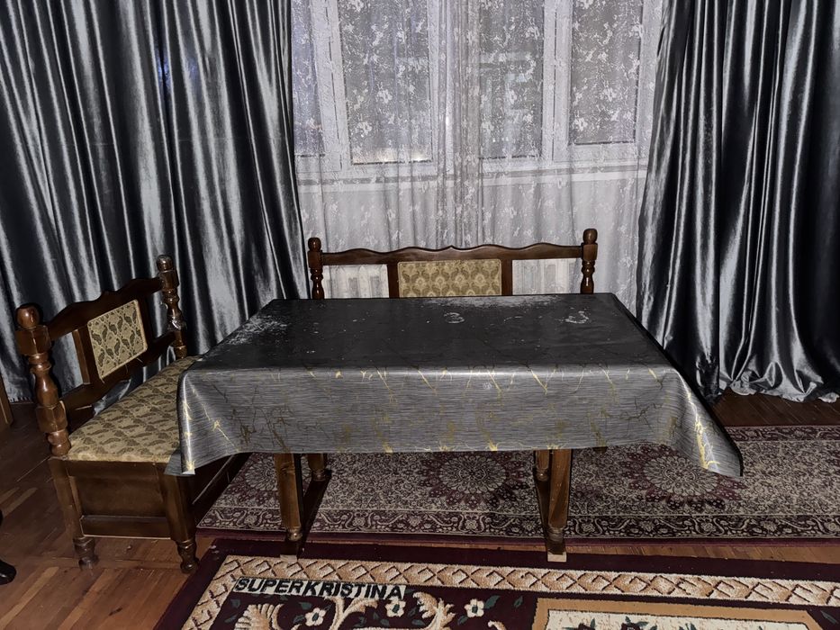 Шкаф ва уголок сотилади яхши холатда