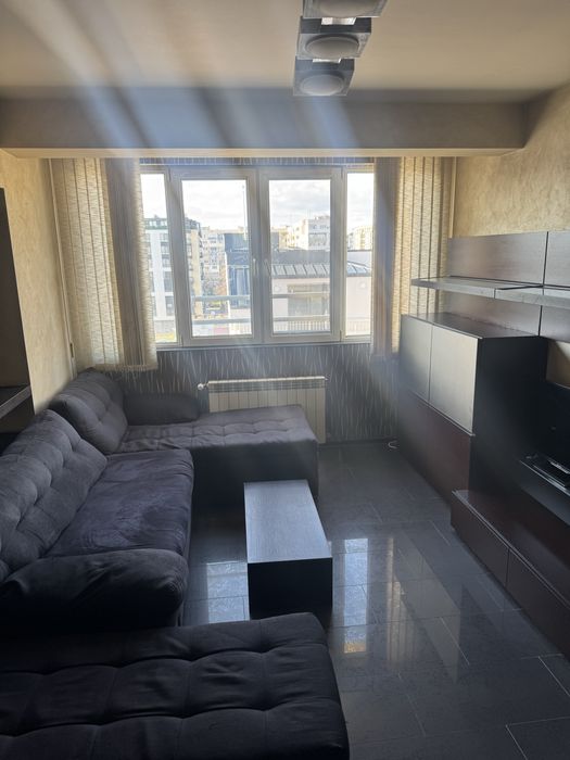 Давам тристаен под наем Надежда 3