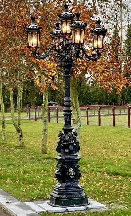 Stâlp din Fontă stil Baroc *** vintage / antic / retro ***