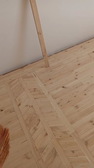 Шпонт пол киламиз сифатли ва арзон.