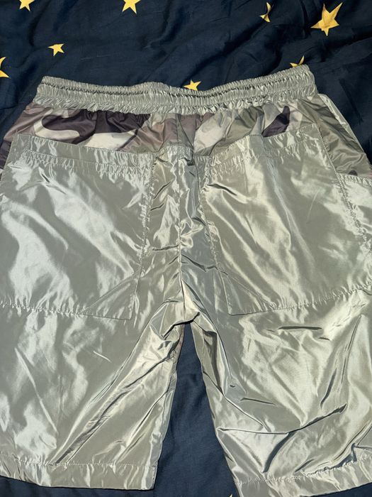 Pantaloni na luda
