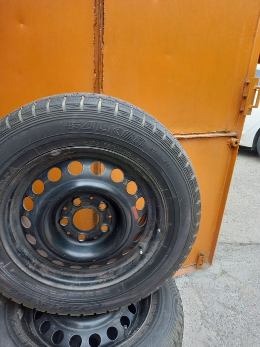 Зимные шины продаются