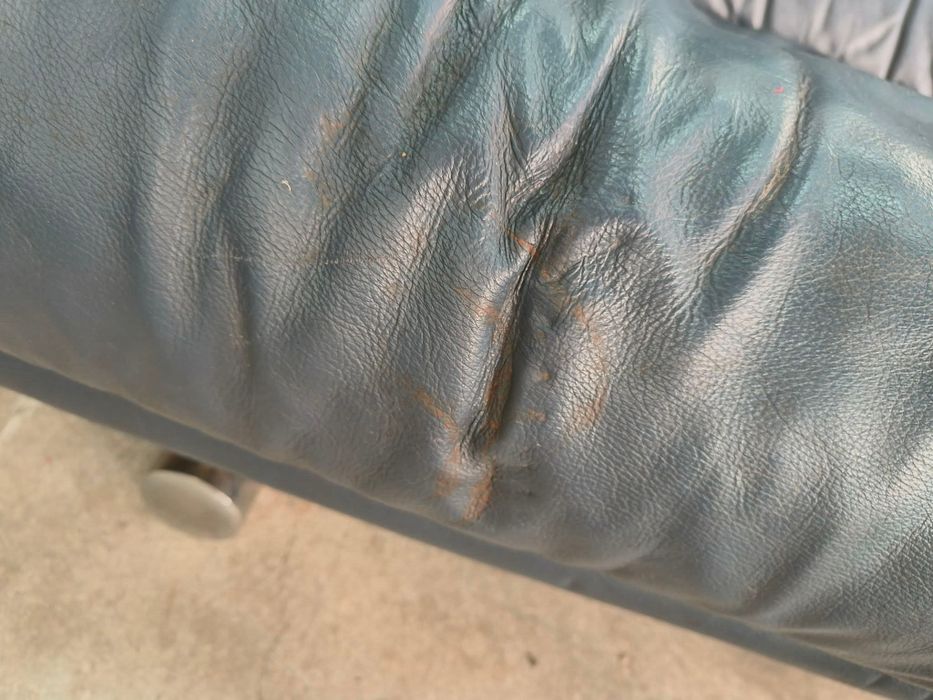 Дивани двойка и тройка от естествена кожа