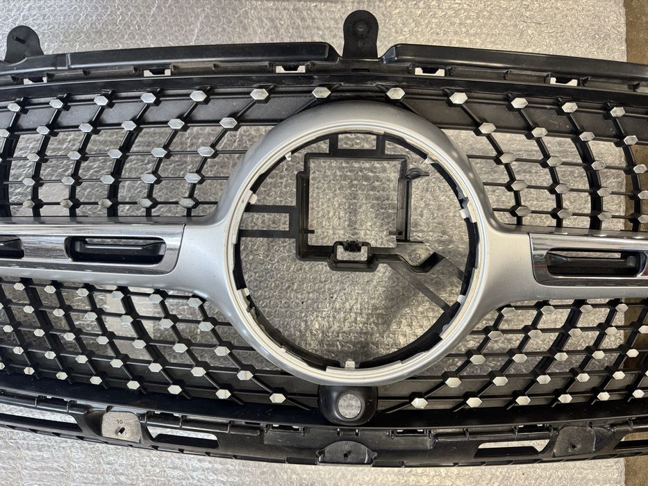 Части за  Mercedes GLA H247