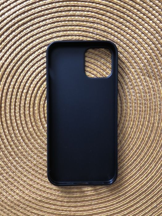 Предпазен калъф / case / за iPhone 12/12 Pro
