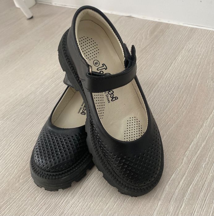 Кожаные туфли для девочки